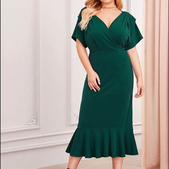 Dresses & Skirts - Surplice Neck Flounce hem dress (size 14) 1X
